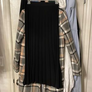 aritzia midi skirt